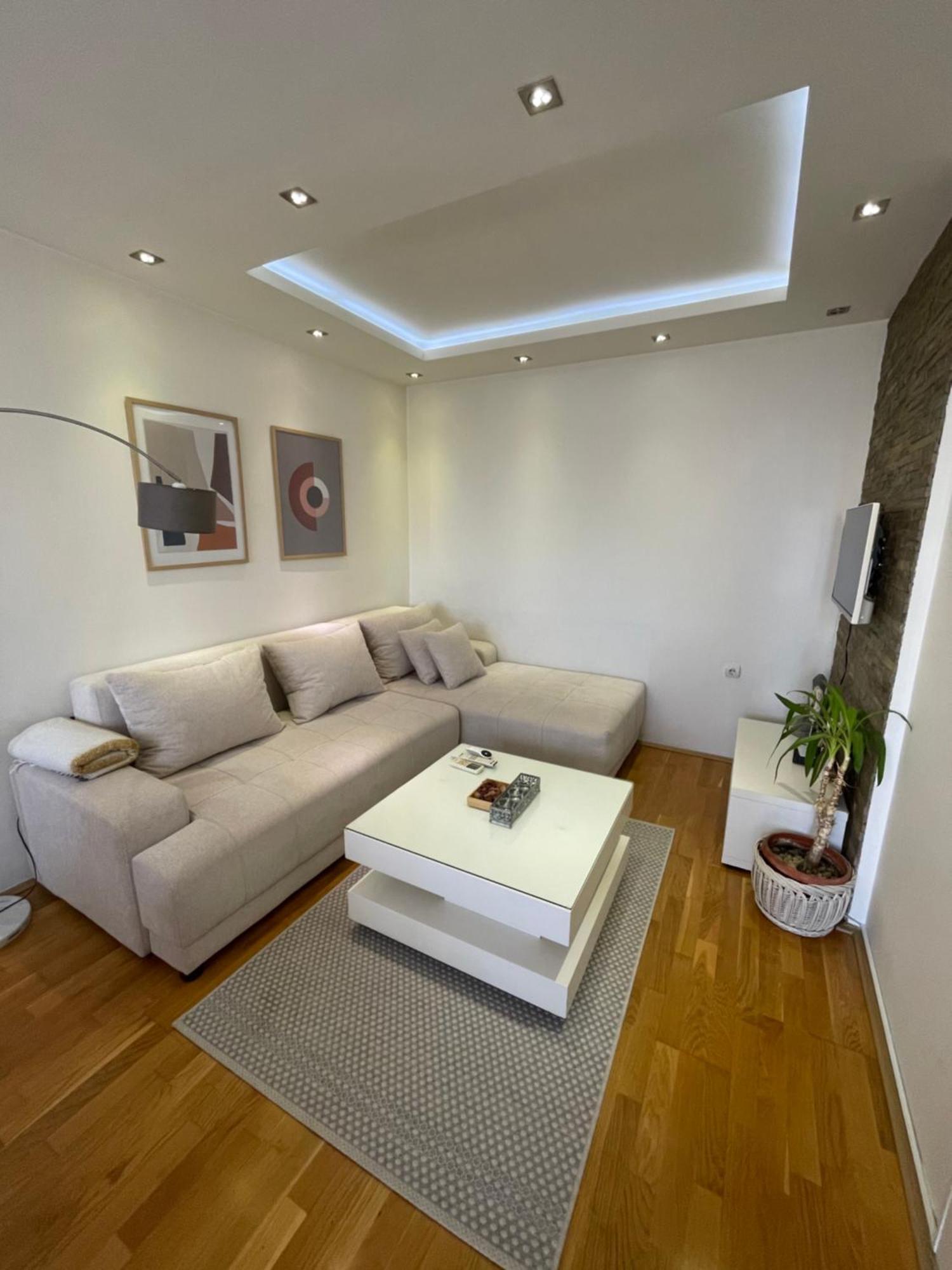 Charme Apartman ครูเชวัซ ภายนอก รูปภาพ