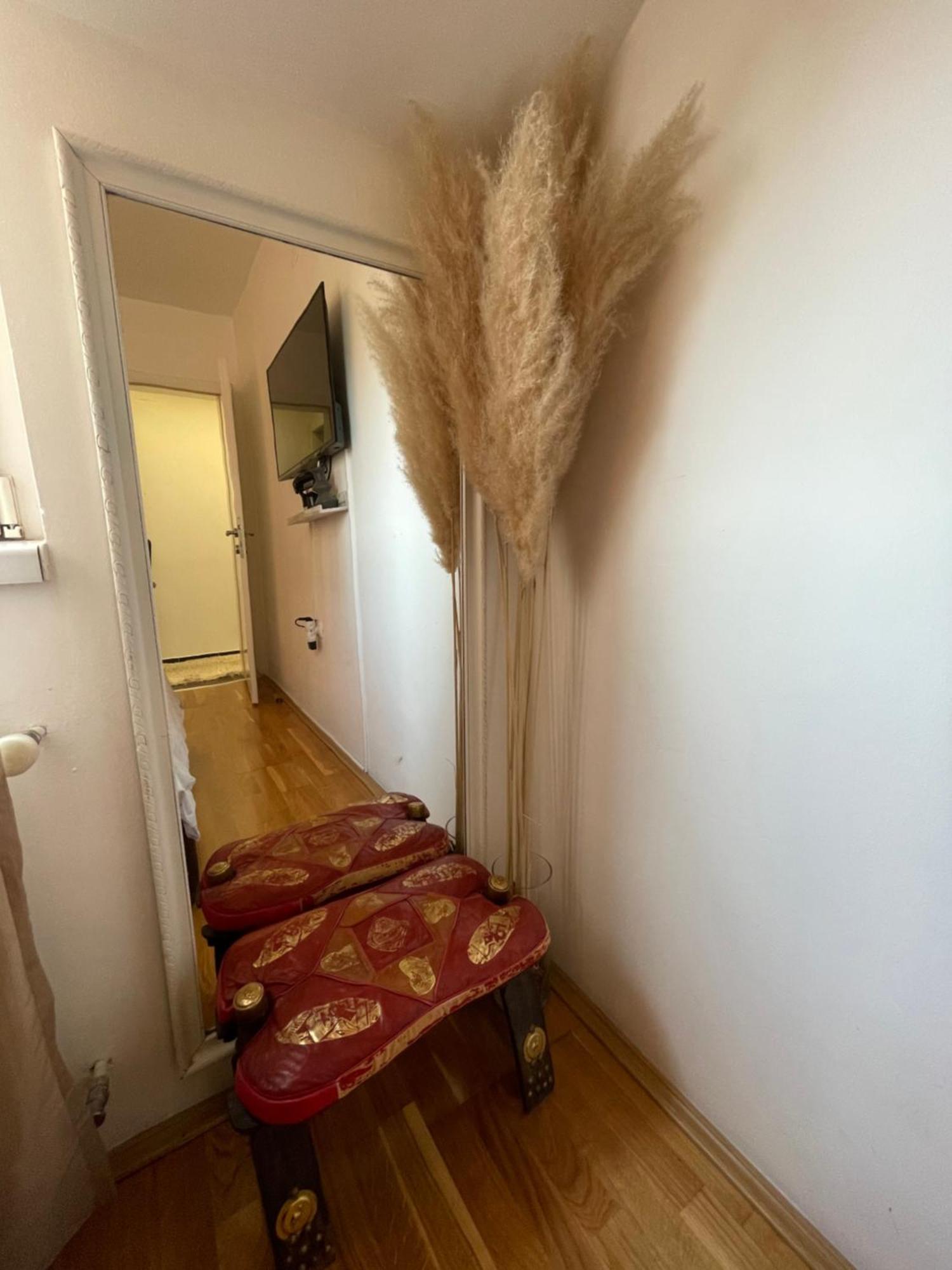 Charme Apartman ครูเชวัซ ภายนอก รูปภาพ
