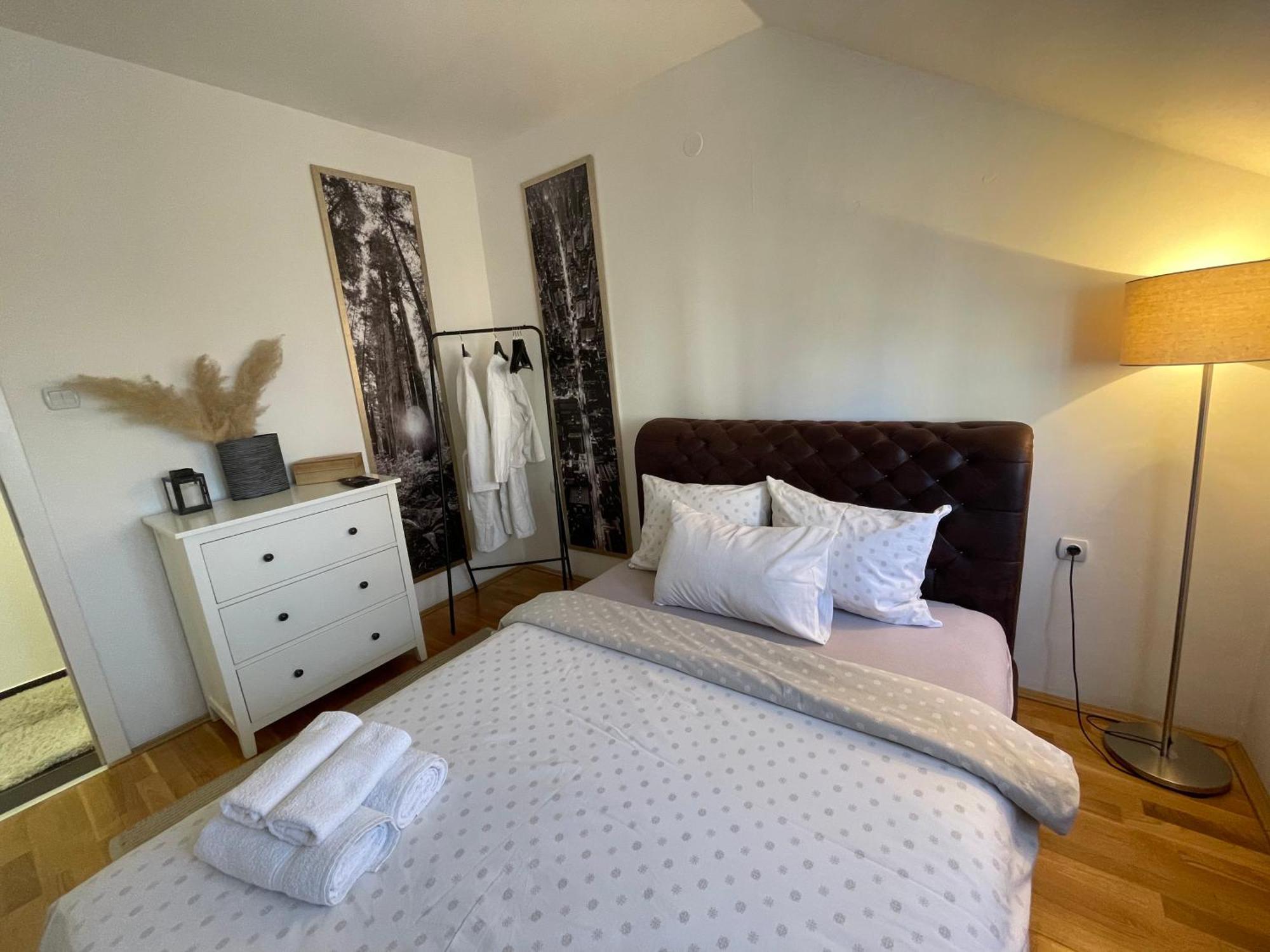 Charme Apartman ครูเชวัซ ภายนอก รูปภาพ
